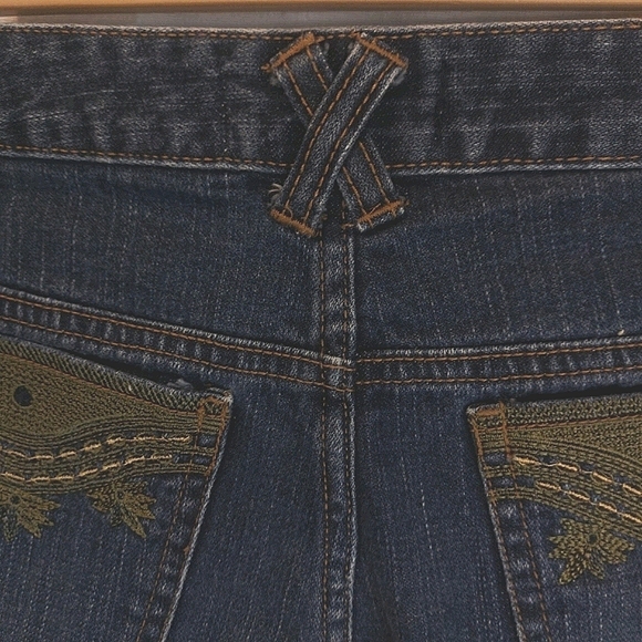 WEAR EVER CLOTHING by Faded Glory♡Ladies Shorts - Picture 6 of 7